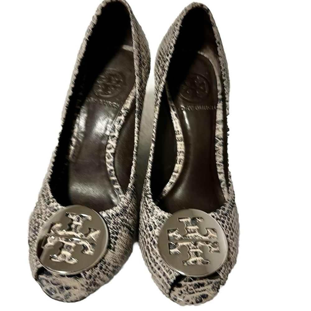 Tory Burch Women's Black and Gray Snakeskin Pumps 7.5